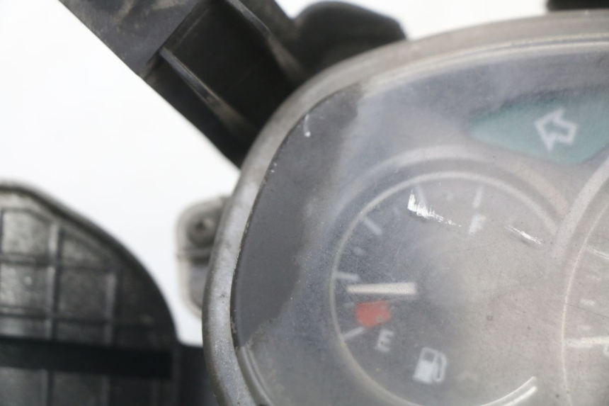 photo de TELLERSTANDMETER HONDA FES S-WING SWING 125 (2007 - 2015) - Zoom op gebruiksstaat