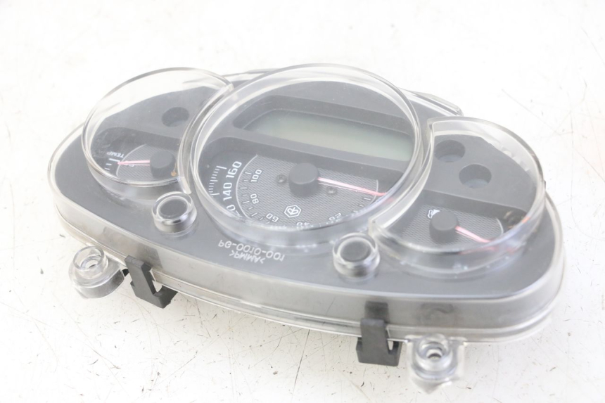 photo de TELLERSTAND PIAGGIO IE MP3 YOURBAN 300 (2011 - 2016) - Kenmerkende details