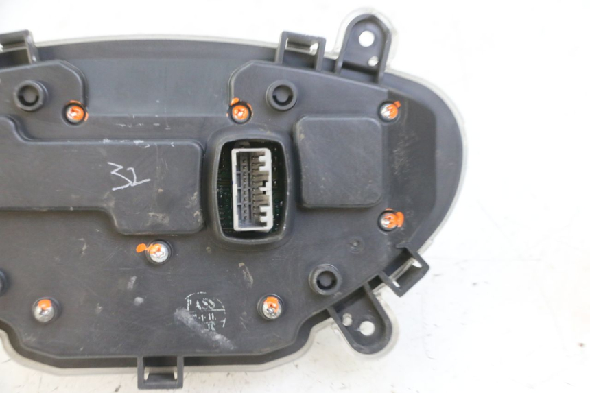 photo de TELLERSTAND PIAGGIO IE MP3 YOURBAN 300 (2011 - 2016) - Overzicht