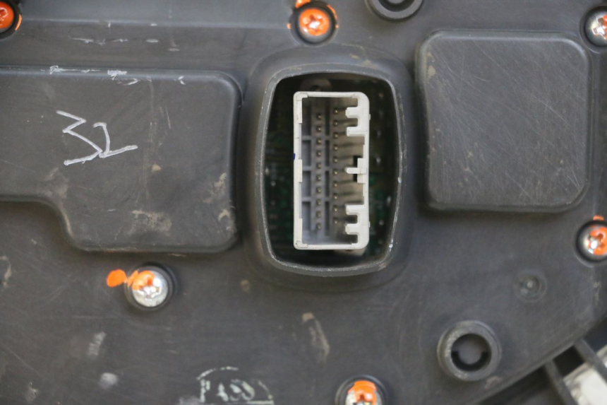 photo de TELLERSTAND PIAGGIO IE MP3 YOURBAN 300 (2011 - 2016) - Staat van het oppervlak