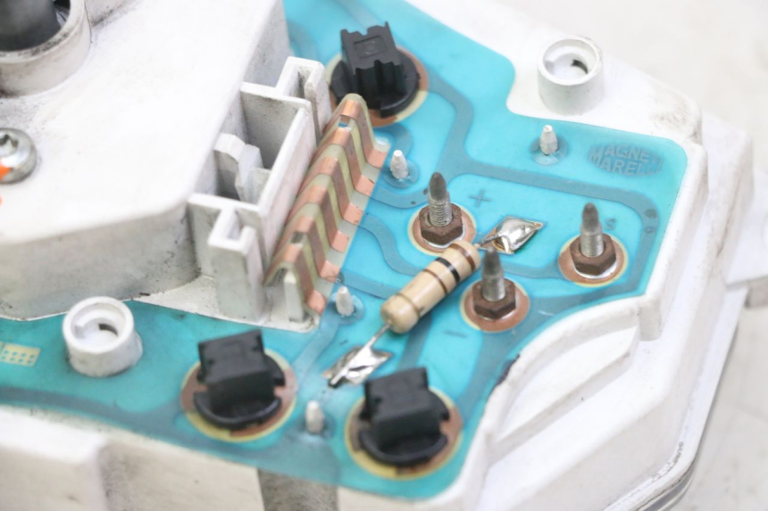 photo de TELLERSTAND PEUGEOT JET FORCE CARBU 50 (2003 - 2016) - Technische close-up