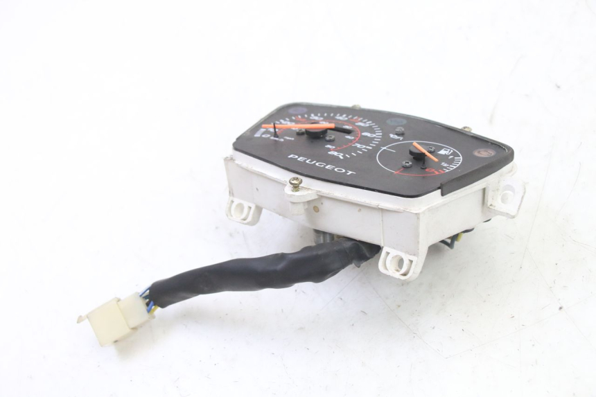 photo de TELLERSTAND PEUGEOT KISBEE 2T 50 (2018 - 2022) - Technische close-up