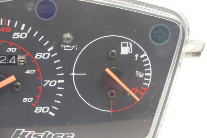 photo de TELLERSTAND PEUGEOT KISBEE 2T 50 (2010 - 2017) - Zoom op gebruiksstaat