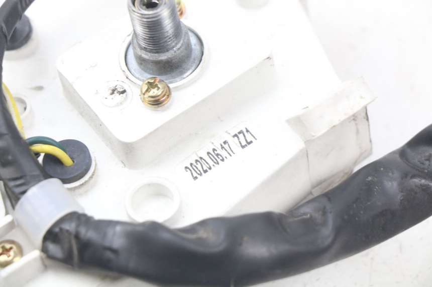 photo de TELLERSTAND PEUGEOT KISBEE 4T 50 (2018 - 2022) - Zoom op gebruiksstaat