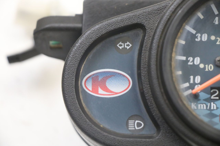 photo de TELLERSTAND KYMCO AGILITY 4T 50 (2018 - 2022) - Zoom op gebruiksstaat