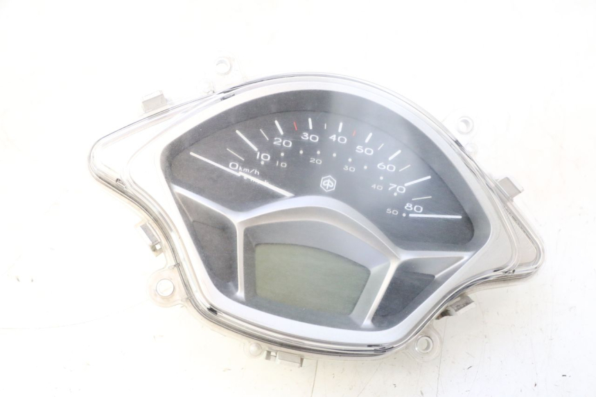 photo de TELLERSTAND PIAGGIO LIBERTY IGET 4T 50 (2015 - 2020) - Zoom op kwaliteit