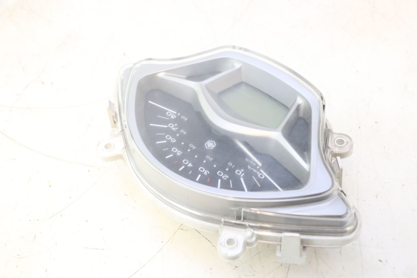 photo de TELLERSTAND PIAGGIO LIBERTY IGET 4T 50 (2015 - 2020) - Zoom op gebruiksstaat