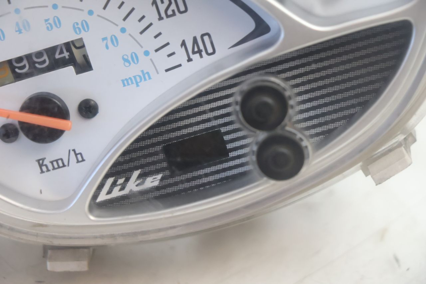 photo de TELLERSTANDMETER KYMCO LIKE 125 (2009 - 2016) - Andere kijkhoek