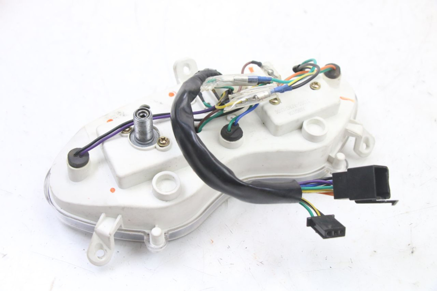 photo de TELLERSTAND LONGJIA SHARPY 125 (2020 - 2024) - Bevestigingspunten