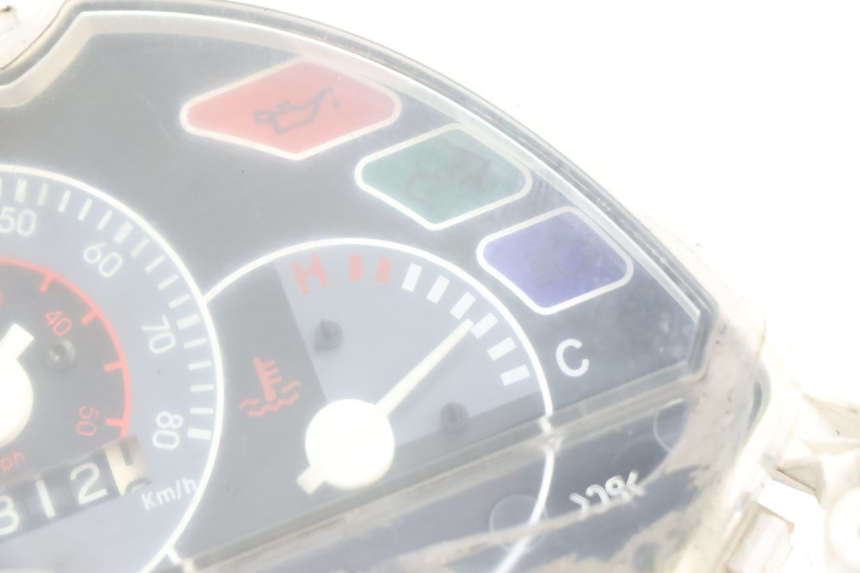 photo de TELLERSTAND PEUGEOT LUDIX BLASTER 50 (2006 - 2014) - Zoom op gebruiksstaat