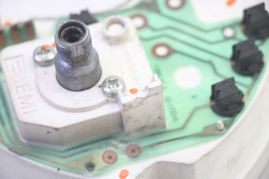 photo de TELLERSTAND PEUGEOT LUDIX 50 (2005 - 2007) - Staat van het oppervlak