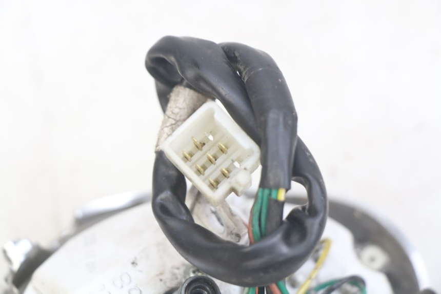 photo de TELLERSTAND SYM MIO 50 (2011 - 2017) - Bevestigingspunten