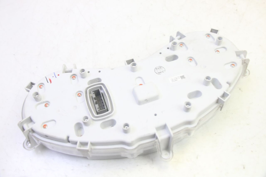 photo de TELLERSTAND PIAGGIO MP3 HPE 350 (2018 - 2020) - Markeringen en referenties