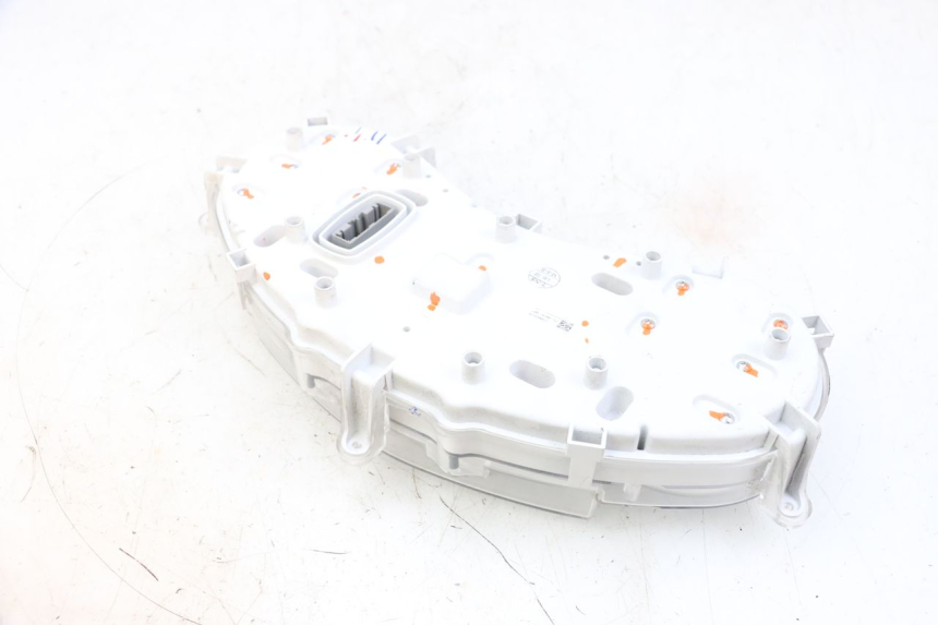 photo de TELLERSTAND PIAGGIO MP3 HPE 300 (2019 - 2026) - Andere kijkhoek