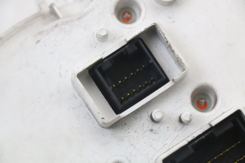 photo de TELLERSTAND PIAGGIO MP3 LT 400 (2007 - 2012) - Zoom op componenten