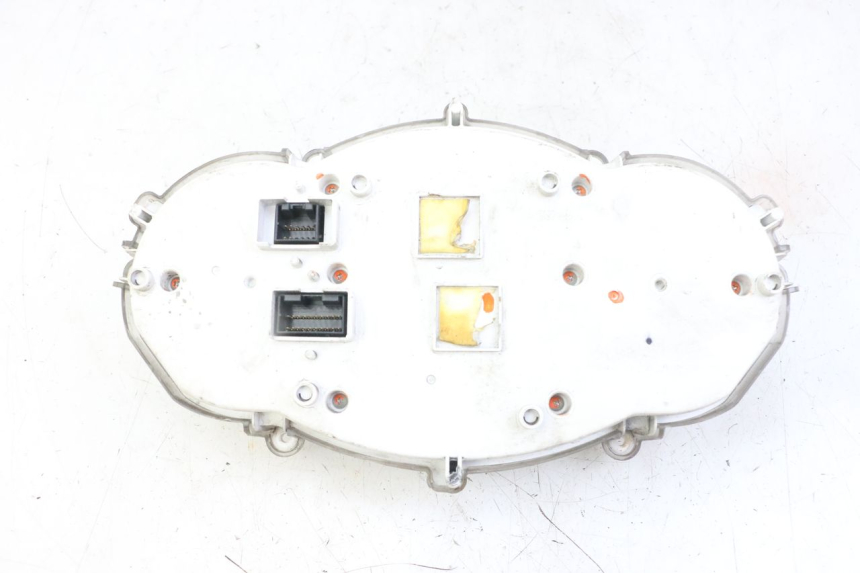 photo de TELLERSTAND PIAGGIO MP3 LT 400 (2007 - 2012) - Kenmerkende details