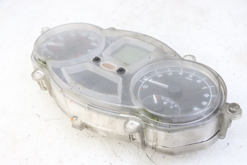 photo de TELLERSTAND PIAGGIO MP3 LT 400 (2007 - 2012) - Andere kijkhoek