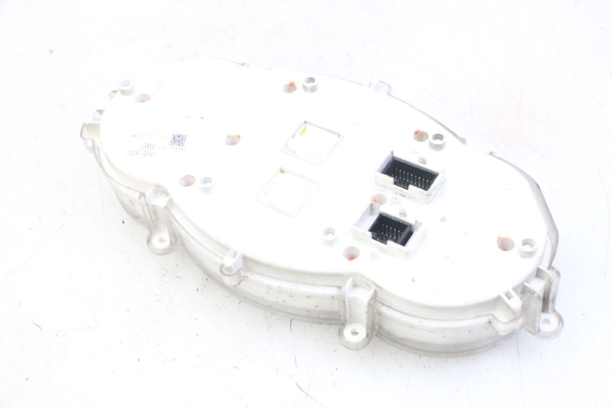 photo de TELLERSTAND PIAGGIO MP3 LT 300 (2010 - 2016) - Bevestigingspunten