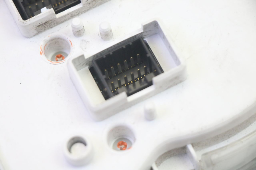 photo de TELLERSTAND PIAGGIO MP3 LT 400 (2007 - 2012) - Zoom op componenten