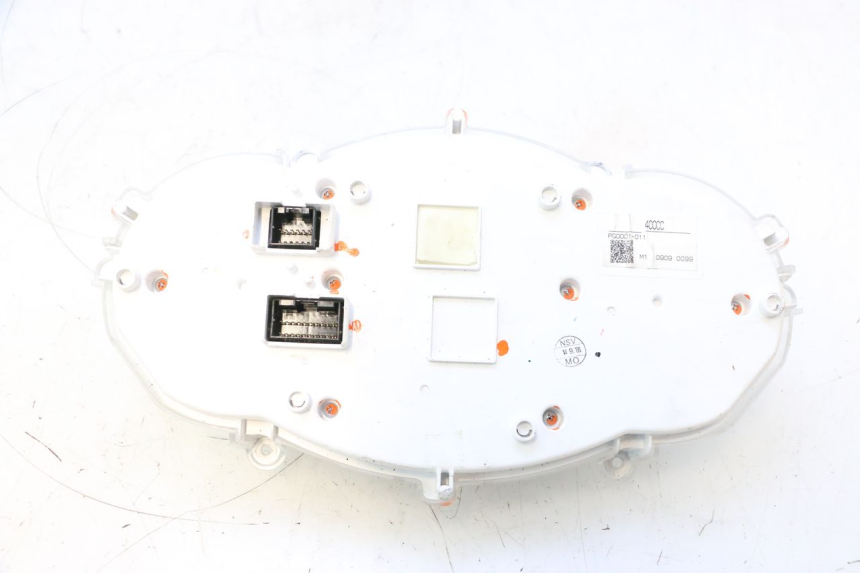 photo de TELLERSTAND PIAGGIO MP3 LT 400 (2007 - 2012) - Bevestigingspunten
