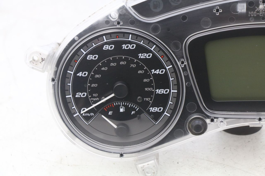 photo de TELLERSTAND PIAGGIO MP3 500 (2014 - 2017) - Detailaanzicht