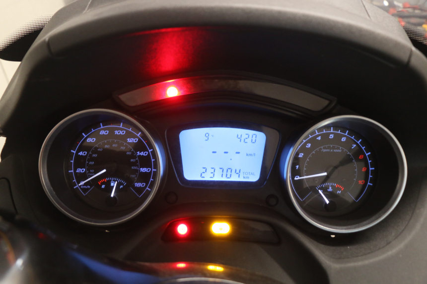 photo de TELLERSTAND PIAGGIO MP3 500 (2014 - 2017) - Focus op structuur