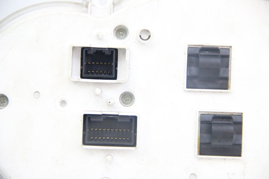 photo de TELLERSTANDMETER PIAGGIO MP3 125 (2006 - 2014) - Zoom op componenten