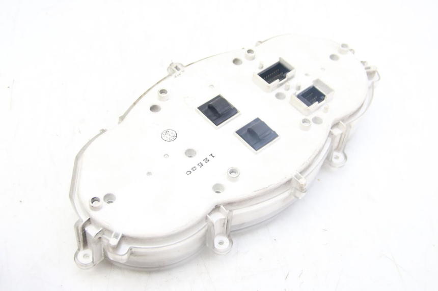 photo de TELLERSTANDMETER PIAGGIO MP3 125 (2006 - 2014) - Andere kijkhoek