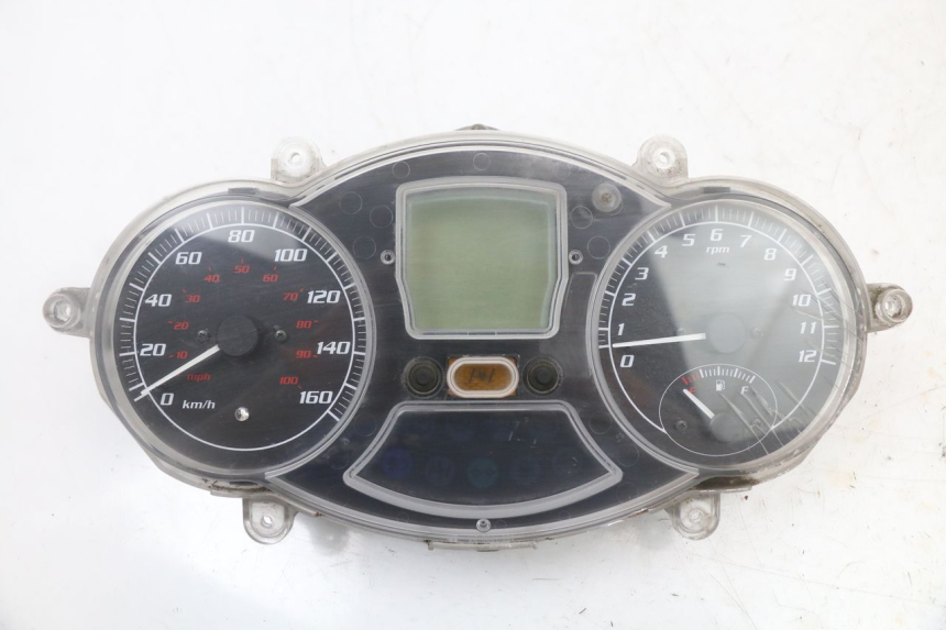 photo de TELLERSTANDMETER PIAGGIO MP3 125 (2006 - 2014) - Hoofdaanzicht