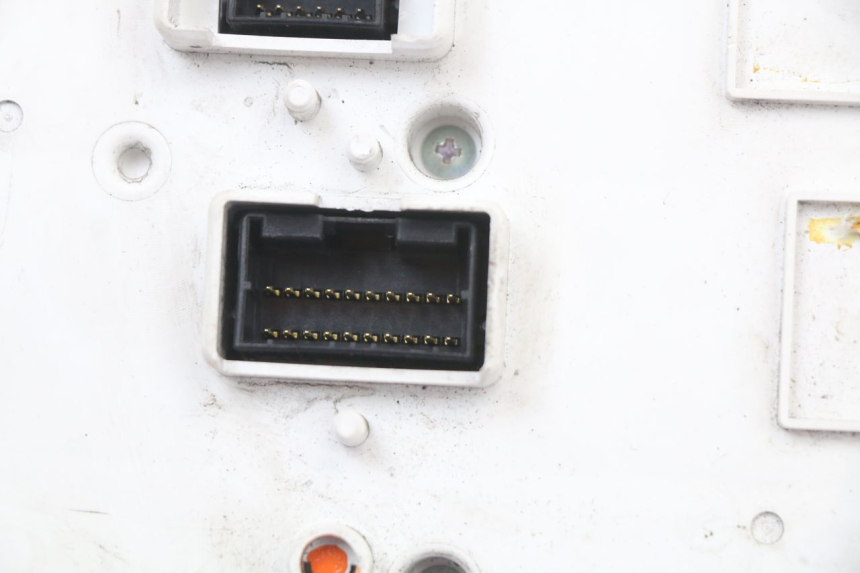 photo de TELLERSTANDMETER PIAGGIO MP3 125 (2006 - 2014) - Kenmerkende details