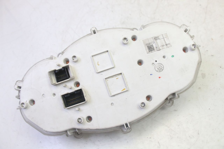 photo de TELLERSTAND PIAGGIO MP3 500 (2011 - 2015) - Markeringen en referenties