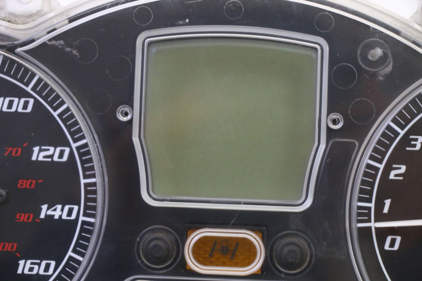 photo de TELLERSTANDMETER PIAGGIO MP3 125 (2006 - 2014) - Zoom op gebruiksstaat