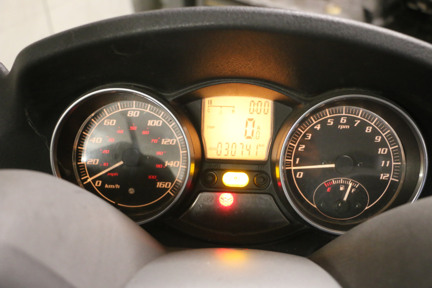 photo de TELLERSTANDMETER PIAGGIO MP3 125 (2006 - 2014) - Overzicht