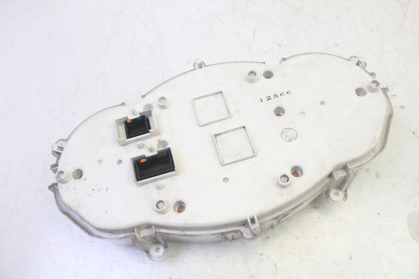 photo de TELLERSTANDMETER PIAGGIO MP3 125 (2006 - 2014) - Markeringen en referenties