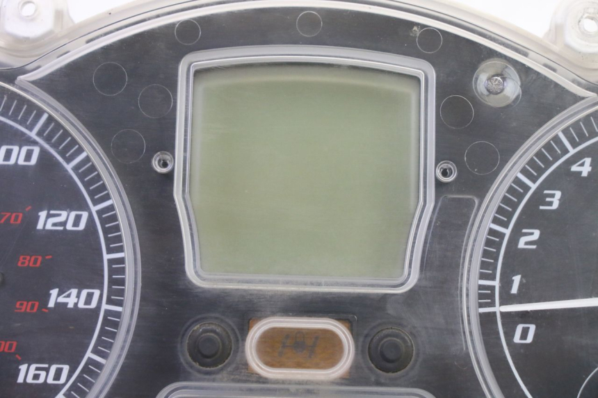 photo de TELLERSTAND PIAGGIO MP3 RL 250 (2006 - 2010) - Zoom op gebruiksstaat