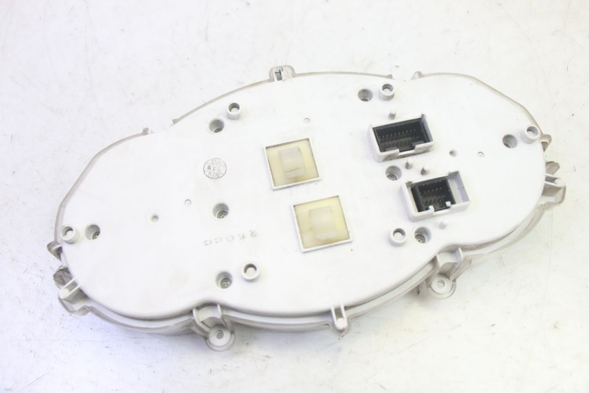 photo de TELLERSTAND PIAGGIO MP3 RL 250 (2006 - 2010) - Markeringen en referenties