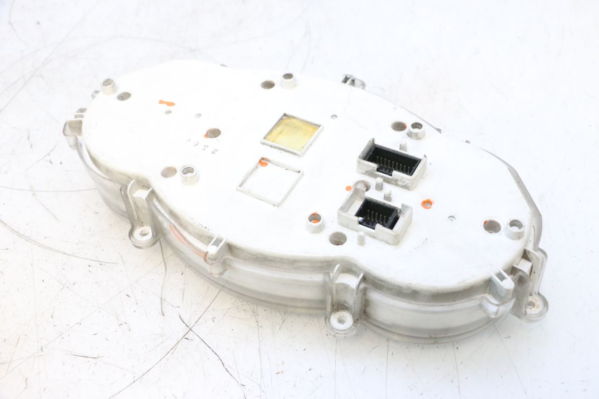 photo de TELLERSTAND PIAGGIO MP3 RL 250 (2006 - 2010) - Andere kijkhoek