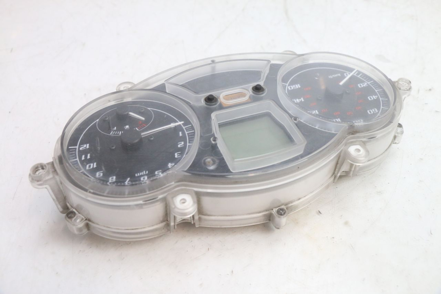photo de TELLERSTANDMETER PIAGGIO MP3 125 (2006 - 2014) - Staat van het oppervlak