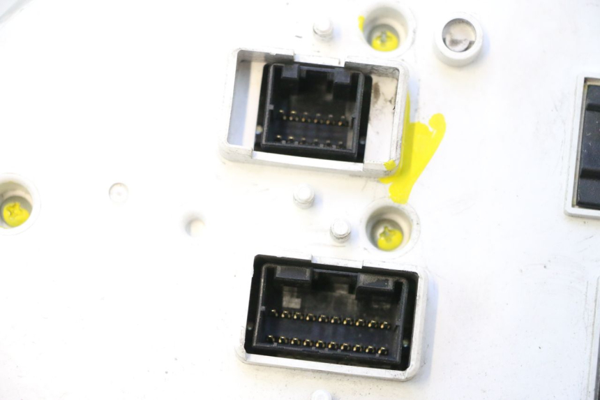 photo de TELLERSTAND PIAGGIO MP3 500 (2011 - 2015) - Kenmerkende details