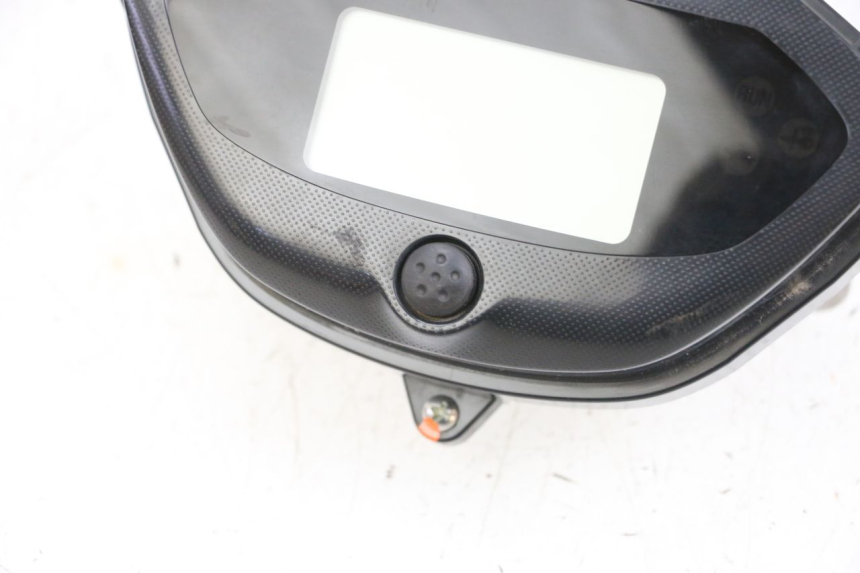 photo de TELLERSTAND YAMAHA NEO'S CORE 1 (2022 - 2026) - Visuele inspectie