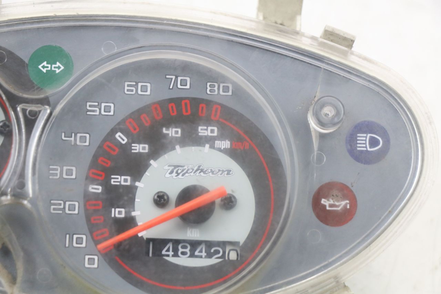 photo de TELLERSTAND PIAGGIO NEW TYPHOON 50 (2010 - 2017) - Zoom op gebruiksstaat