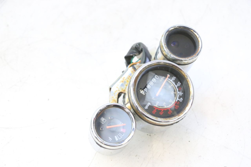 photo de TELLERSTAND JM MOTORS OLDIES 4T 50 (2010 - 2020) - Kenmerkende details