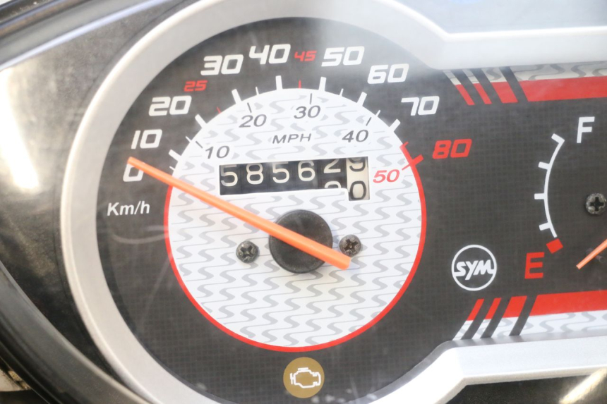 photo de TELLERSTANDMETER SYM ORBIT III 3 4T 50 (2018 - 2021) - Detailaanzicht