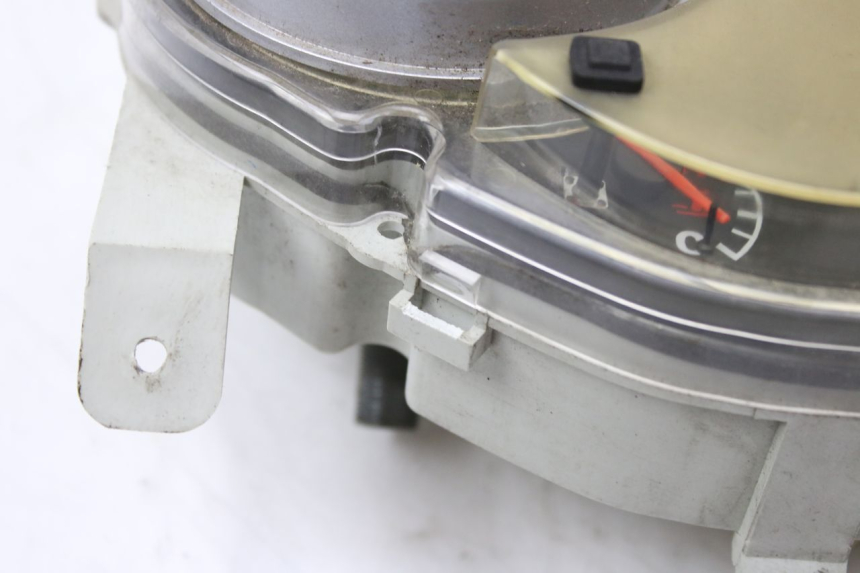 photo de TELLERSTAND KEEWAY OUTLOOK 125 (2007 - 2013) - Bevestigingspunten