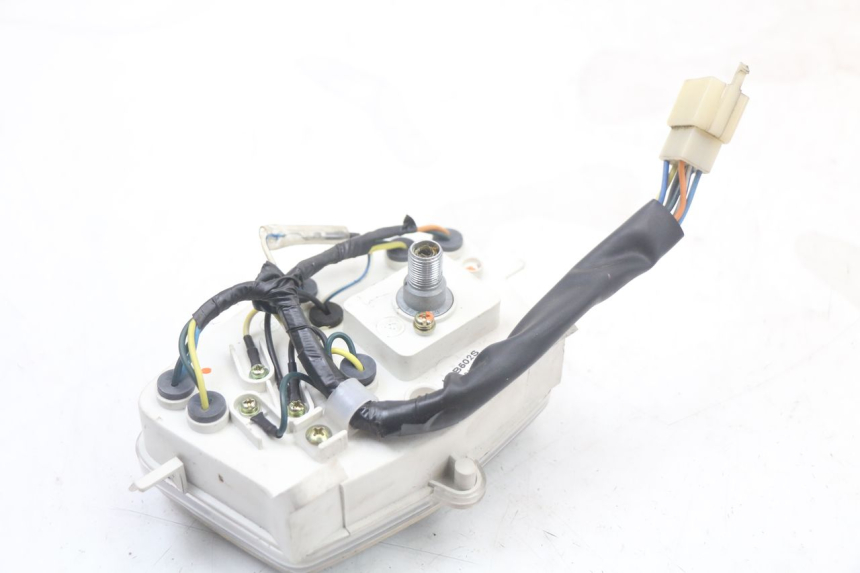 photo de TELLERSTAND PEUGEOT KISBEE 2T 50 (2010 - 2017) - Bevestigingspunten