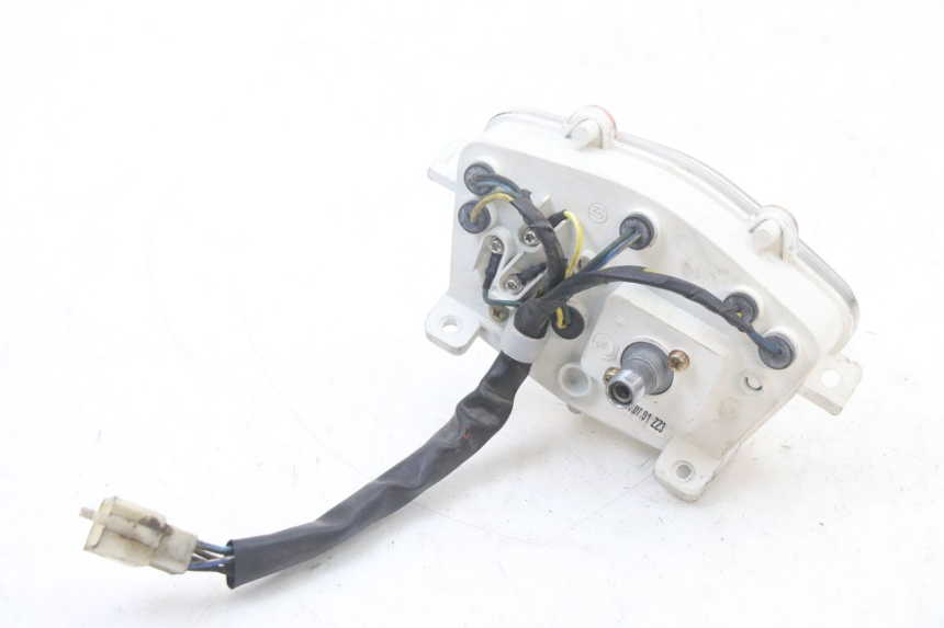 photo de TELLERSTAND PEUGEOT KISBEE 4T 50 (2018 - 2022) - Bevestigingspunten