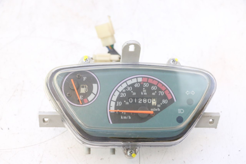 photo de TELLERSTAND VASTRO R-ONE 4T 50 (2014 - 2022) - Hoofdaanzicht
