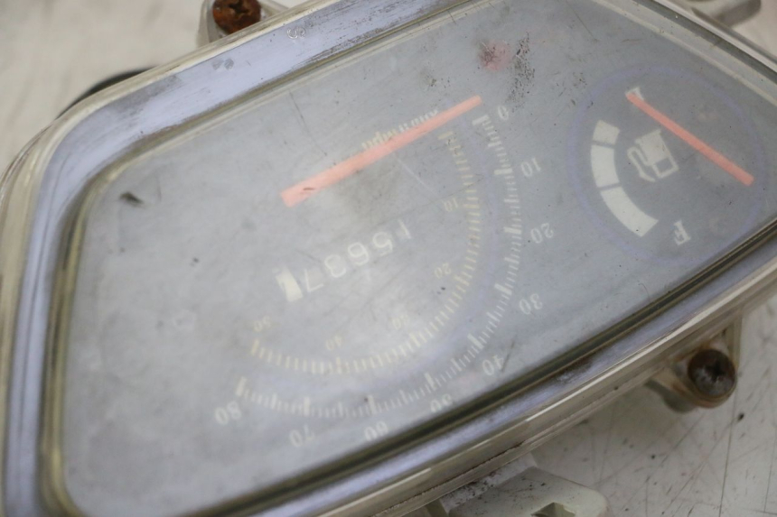 photo de TELLERSTAND TNT MOTOR ROMA 10' 2T 50 (2011 - 2018) - Andere kijkhoek