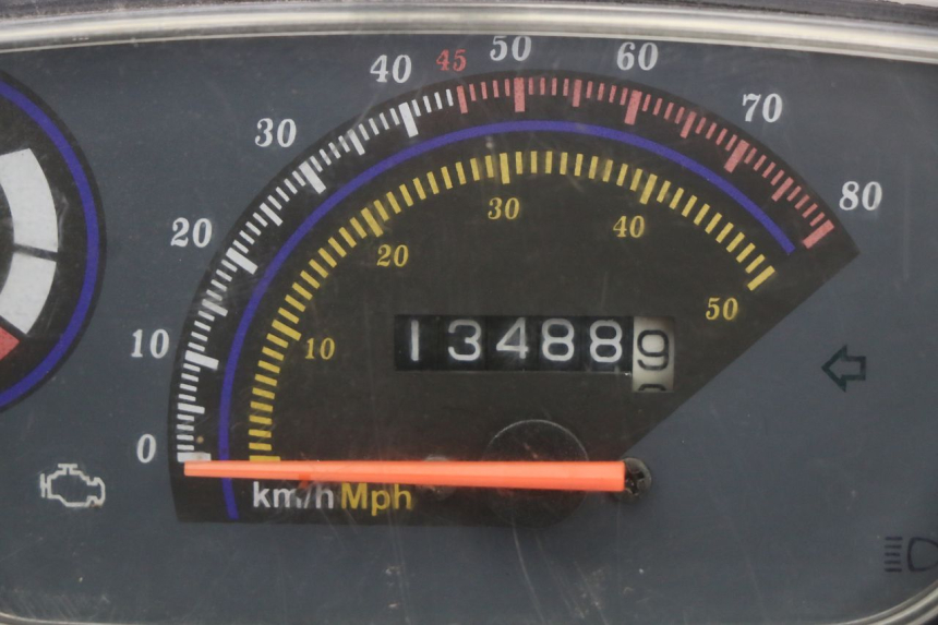 photo de TELLERSTAND TNT MOTOR ROMA 10' 4T 50 (2019 - 2022) - Zoom op gebruiksstaat