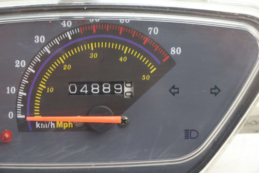 photo de TELLERSTANDMETER TNT MOTOR ROMA 12' 2T 50 (2007 - 2018) - Zoom op gebruiksstaat